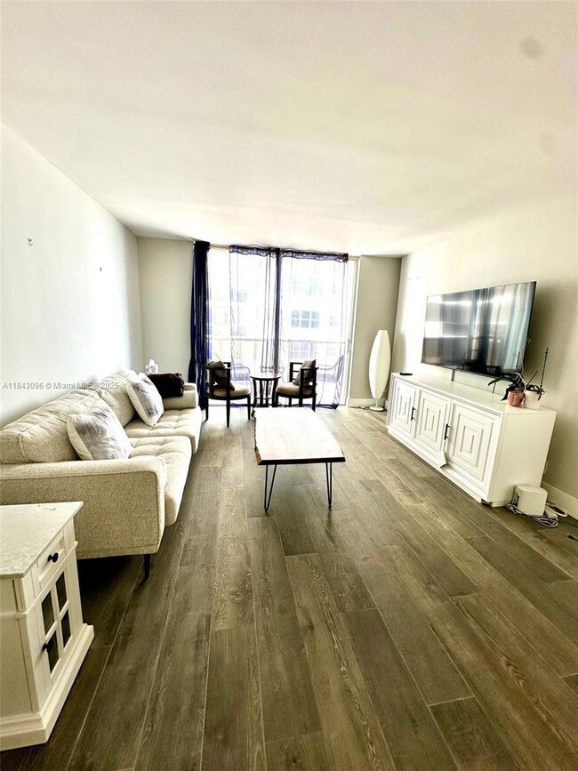 Maison Grande unit 623, Miami Beach, FL 33140 - photo 5