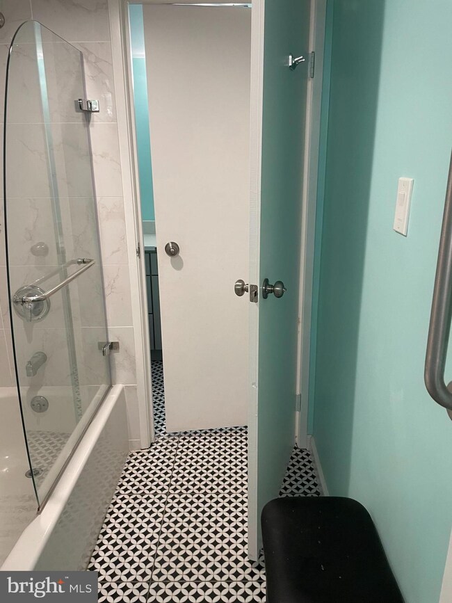 The Pines of Leisure World unit 1404, Silver Spring, MD 20906 - photo 6