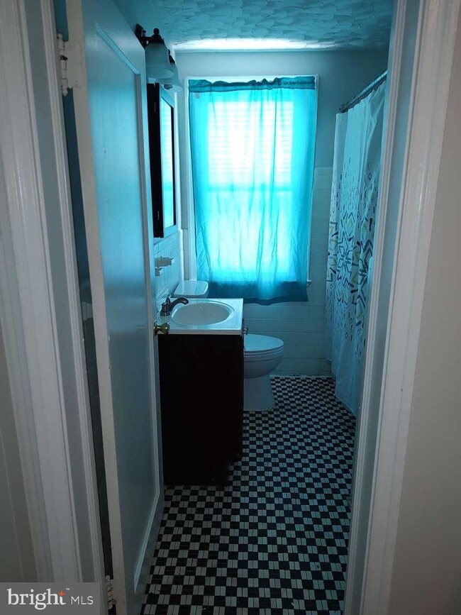 2704 E Federal St, Baltimore, MD 21213 - photo 6