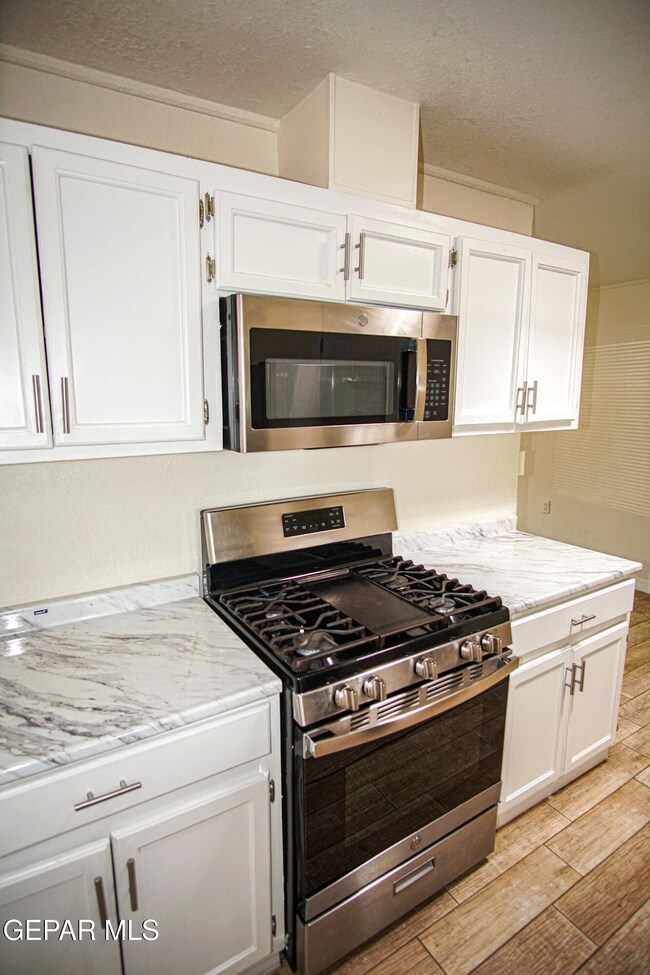 601 Lafayette Dr unit 4, El Paso, TX 79915 - photo 7