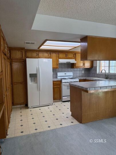 252 N Broadway St, Ridgecrest, CA 93555 - photo 5