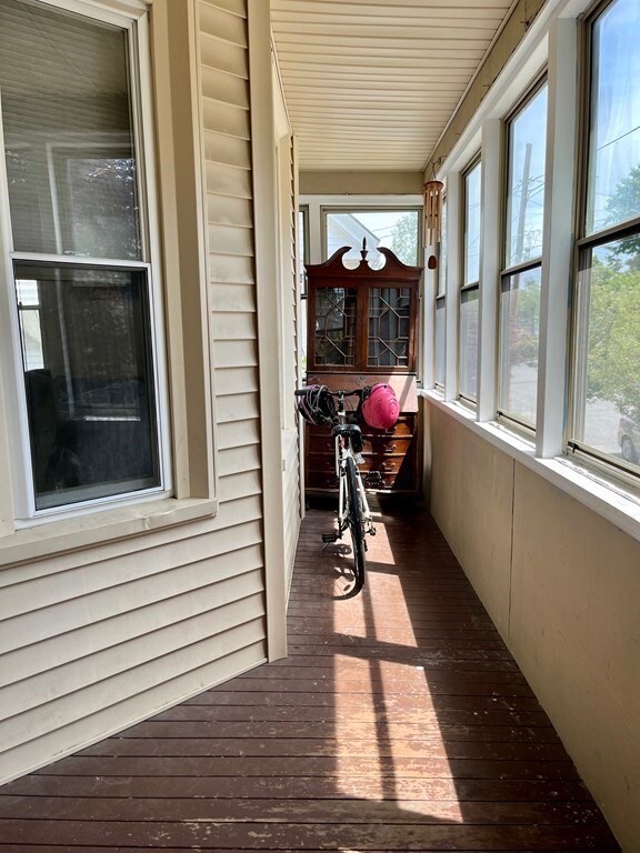 40 Hampden St, Swampscott, MA 01907 - photo 3