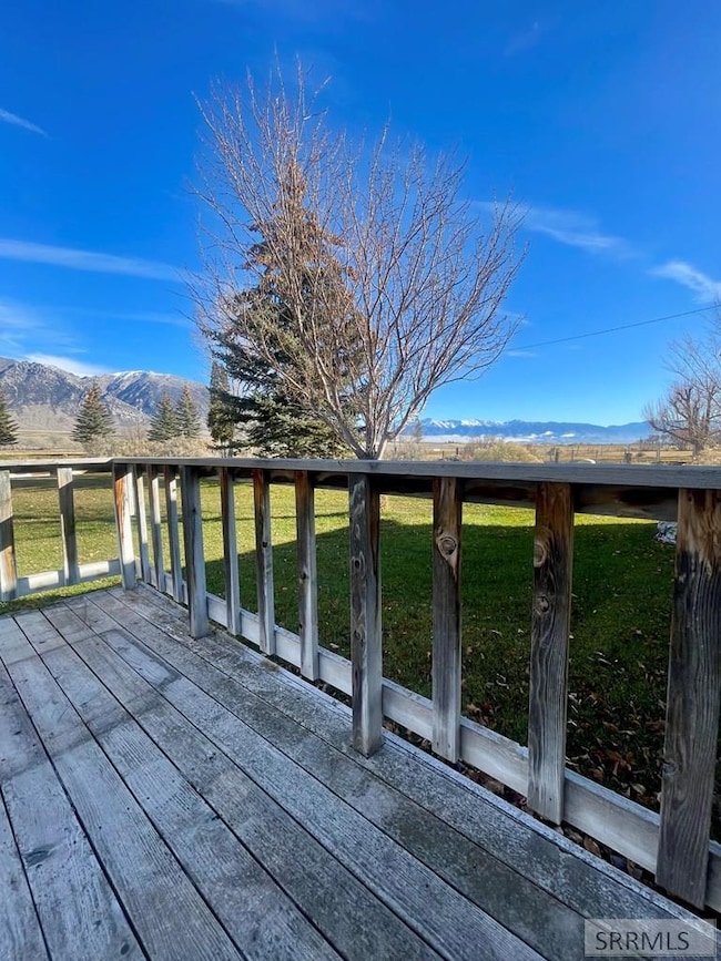 410 & 408 E Custer St, MacKay, ID 83251 - photo 3