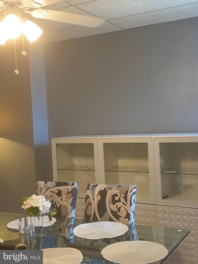 3810 Woodridge Rd, Baltimore, MD 21229 - photo 4