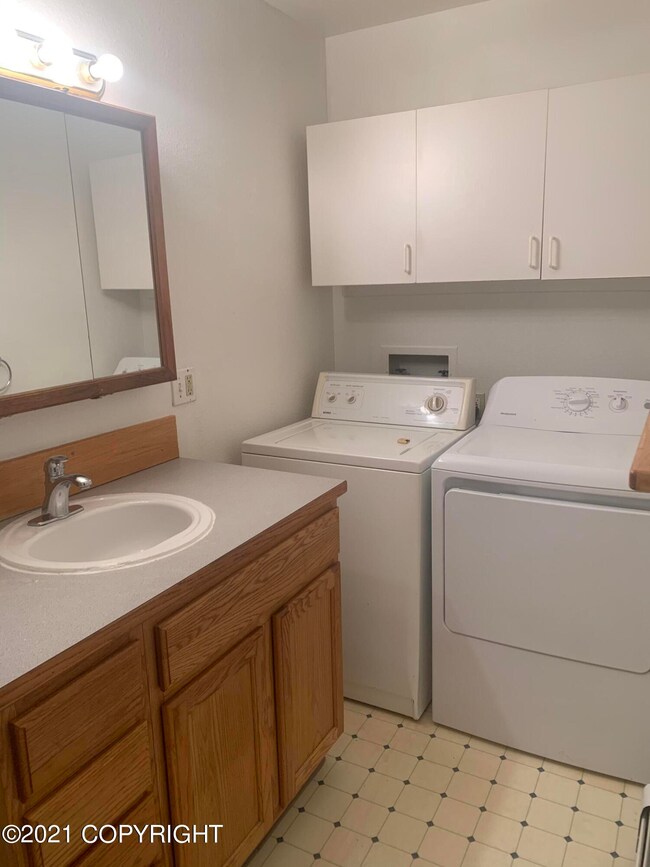 7CCDAB11-476A-46DB-BA68-A1AC270E8303