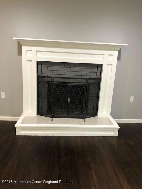 431 Cabot fireplace