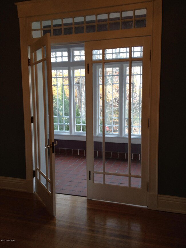1536 Rosewood Ave, Louisville, KY 40204 - photo 7