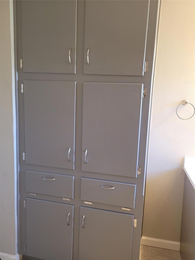 325 James Ln, Bedford, TX 76022 - photo 5