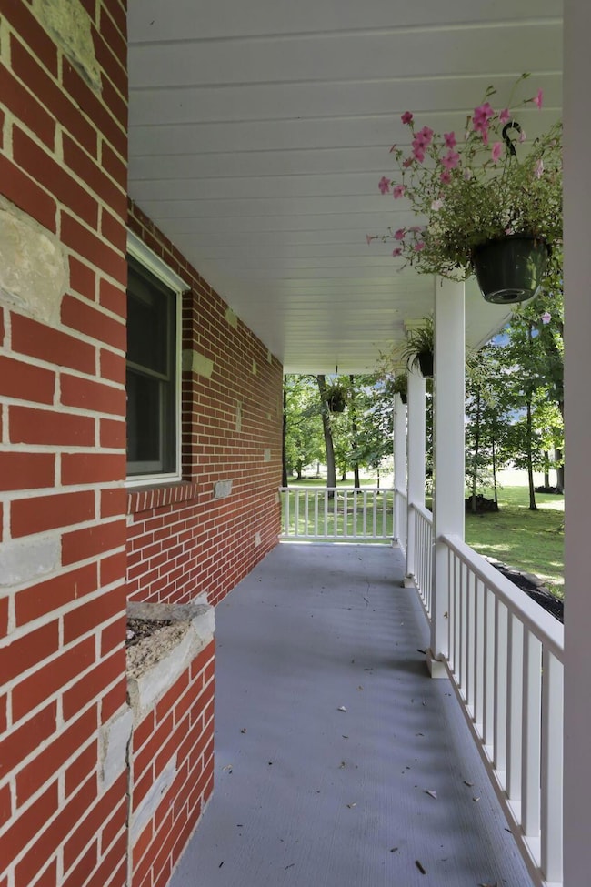 6781 Thoreau Ln NE, Baltimore, OH 43105 - photo 7