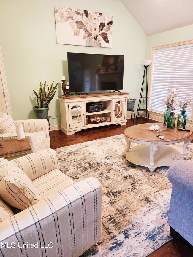 Avalon Living Area1jpg
