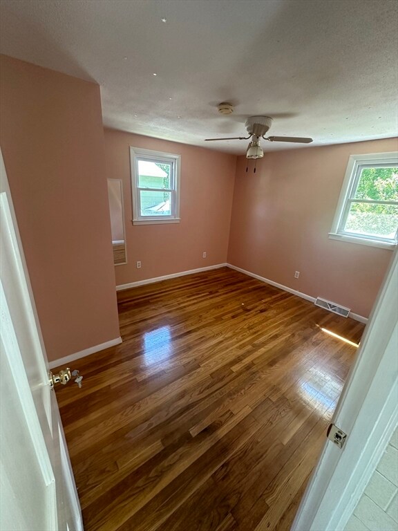 237 Beaconsfield Rd, Worcester, MA 01602 - photo 7