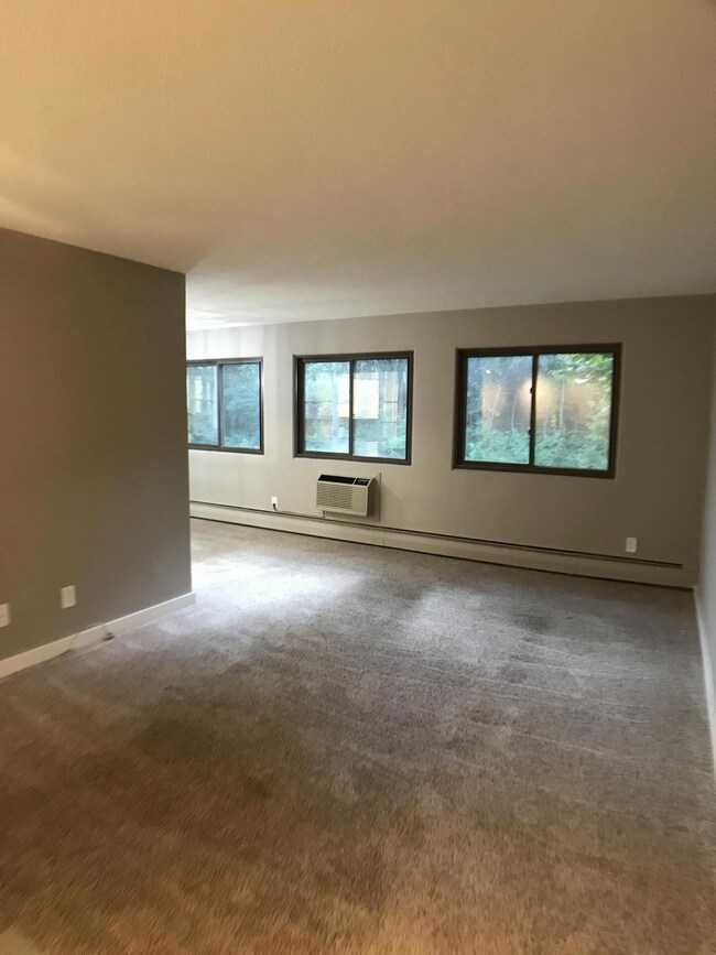 2385 Unity Ave N, Golden Valley, MN 55422 - photo 5