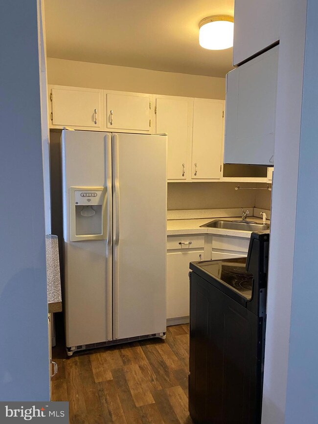 420 E Cornell Dr unit 6, Sterling, VA 20164 - photo 5