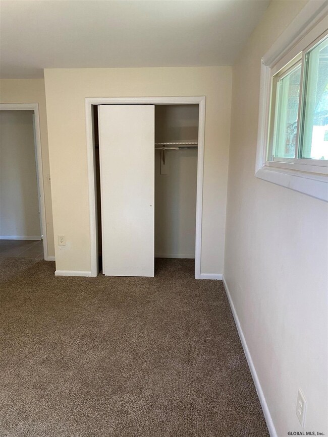 54 Hackett Blvd unit 1st Floor Rear, Albany, NY 12209 - photo 4