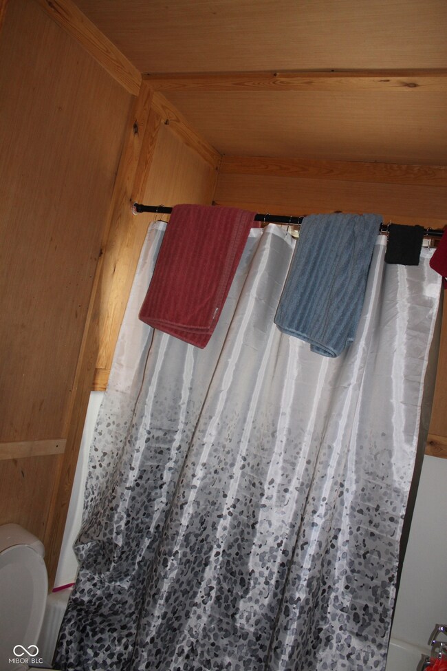 1703 E 34th St, Indianapolis, IN 46218 - photo 7