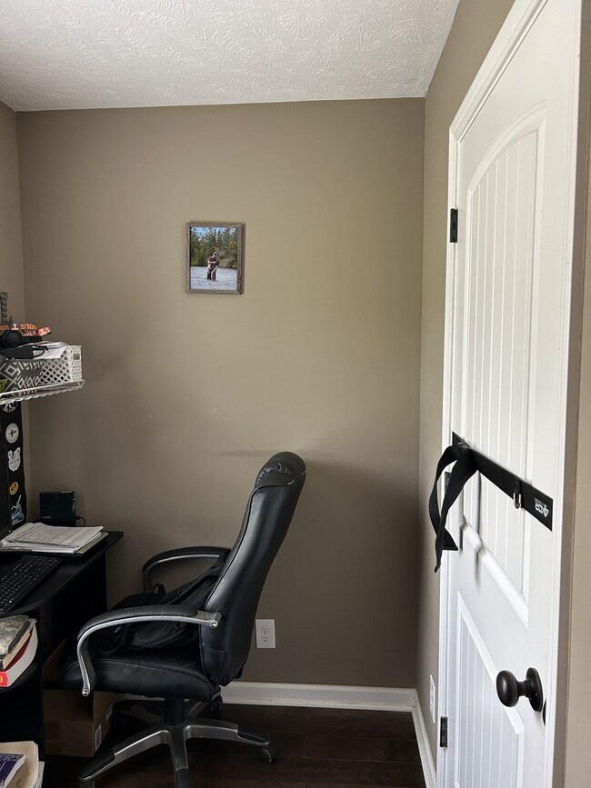 223 Jordan Ave, Shelbyville, TN 37160 - photo 7