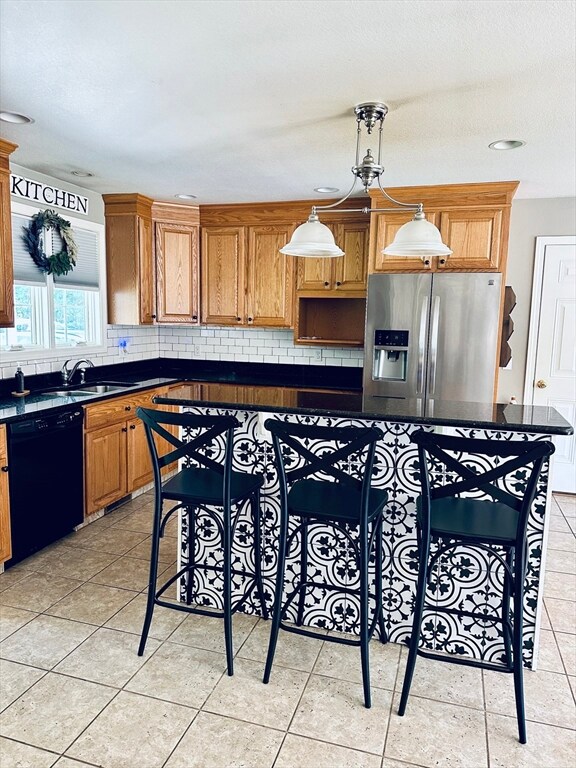 695 West St, Ludlow, MA 01056 - photo 5