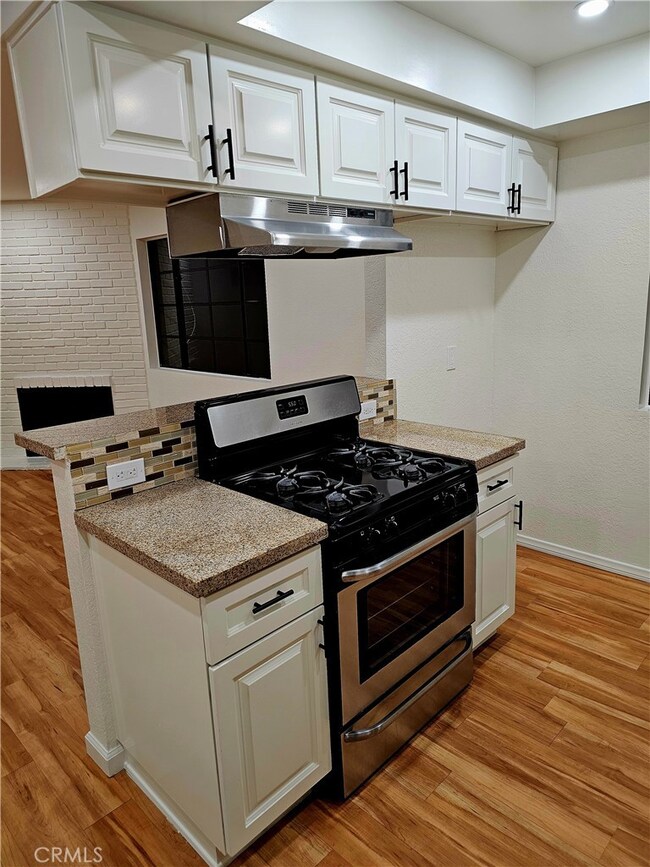 440 W Dryden St unit H, Glendale, CA 91202 - photo 6