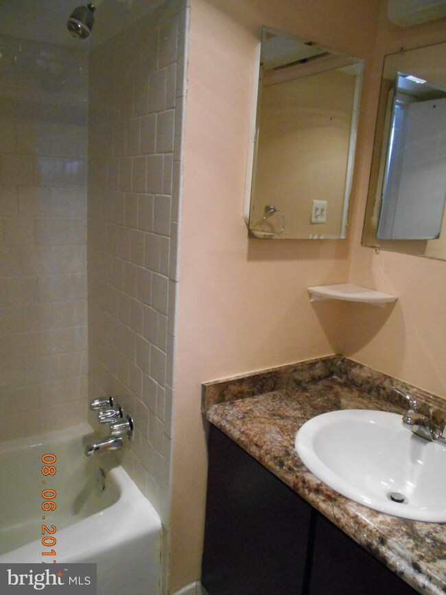 17820 Buehler Rd unit 173, Olney, MD 20832 - photo 6