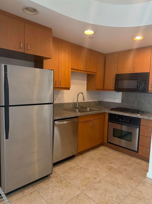 Element unit 403, San Diego, CA 92101 - photo 4