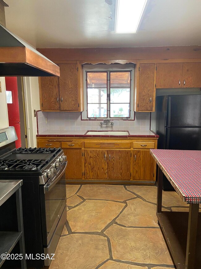 1226 N 5th Ave, Tucson, AZ 85705 - photo 5