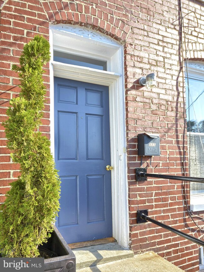 227 E 6th St, Frederick, MD 21701 - photo 2