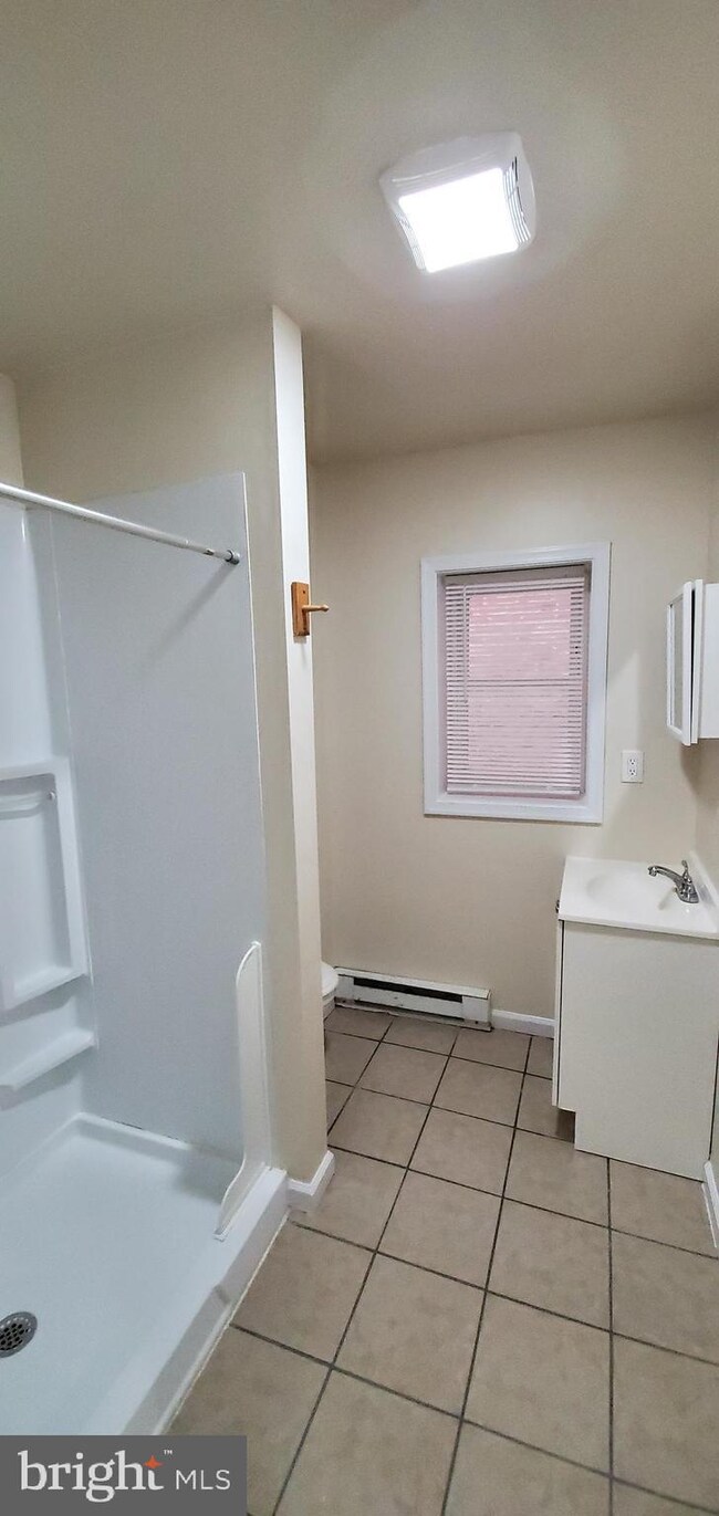 29 N Main St unit 2E, Spring City, PA 19475 - photo 6