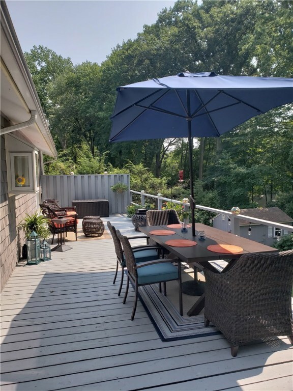 76 Woodbury Rd, Cranston, RI 02905 - photo 5