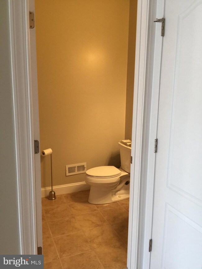 3255 Brookside Dr, Furlong, PA 18925 - photo 5