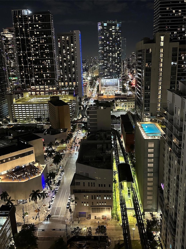 133 NE 2nd Ave unit 3009, Miami, FL 33132 - photo 6