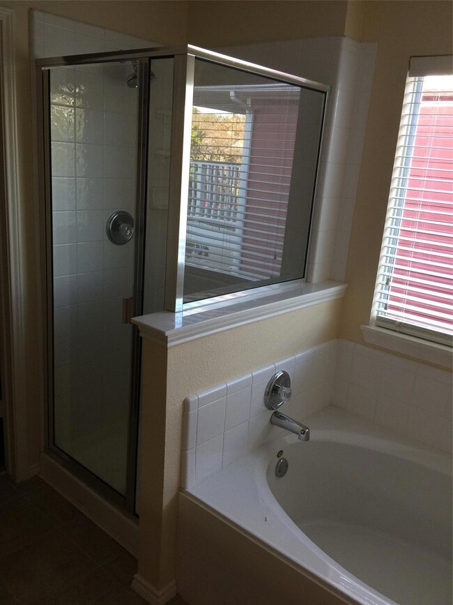 10132 Cherry Hill Ln, Providence Village, TX 76227 - photo 5