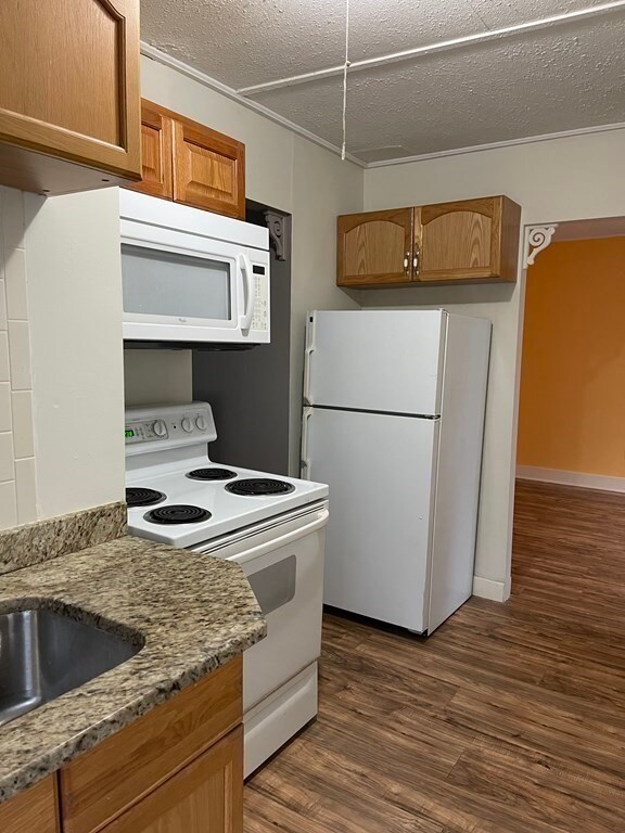 14 Central Ct unit 1, Beverly, MA 01915 - photo 5