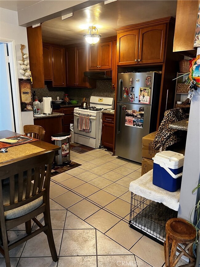 2616 E 131st St, Compton, CA 90222 - photo 6