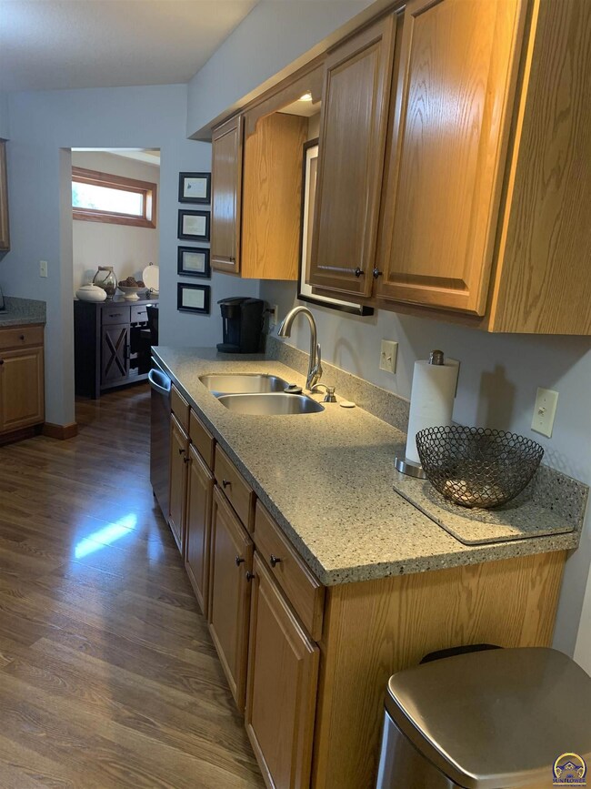 4419 SW Colly Creek Dr, Topeka, KS 66610 - photo 7