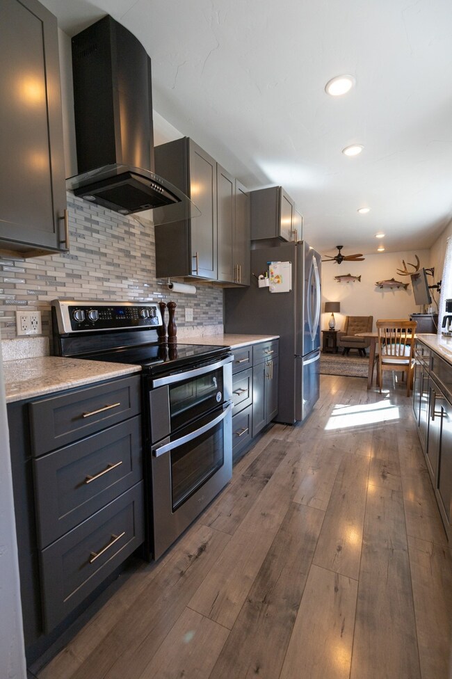 610 Michigan Ave, Libby, MT 59923 - photo 6