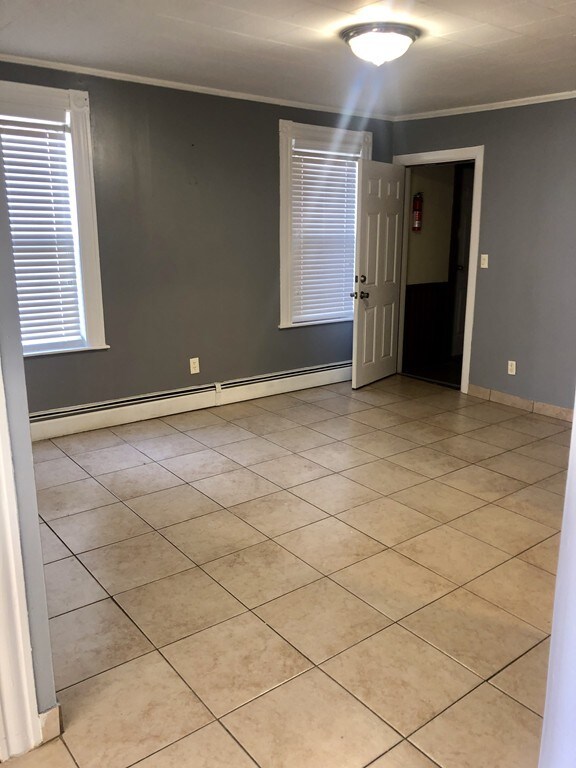 13 Wendell St, Lawrence, MA 01841 - photo 4