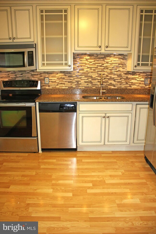 22408 Greenview Ct, Great Mills, MD 20634 - photo 6