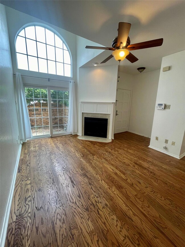 6210 Oram St unit B, Dallas, TX 75214 - photo 2