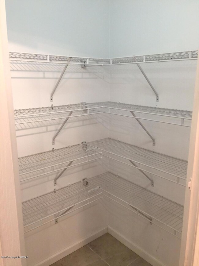 334 Bumblebee Pass, Cresco, PA 18326 - photo 7