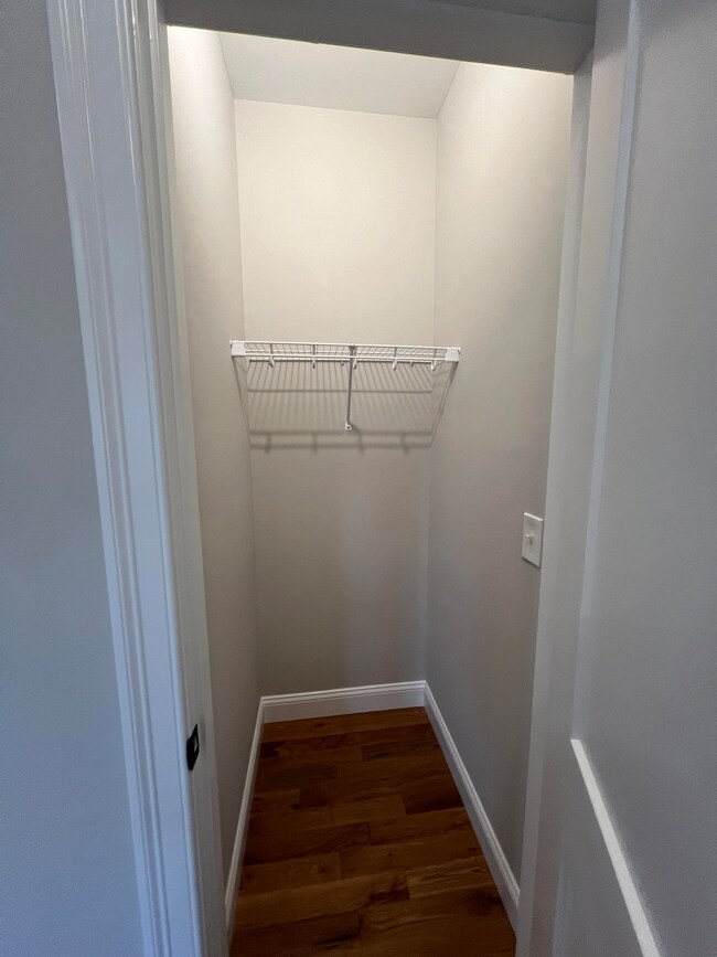 7 Juniper Ln, Portsmouth, NH 03801 - photo 4