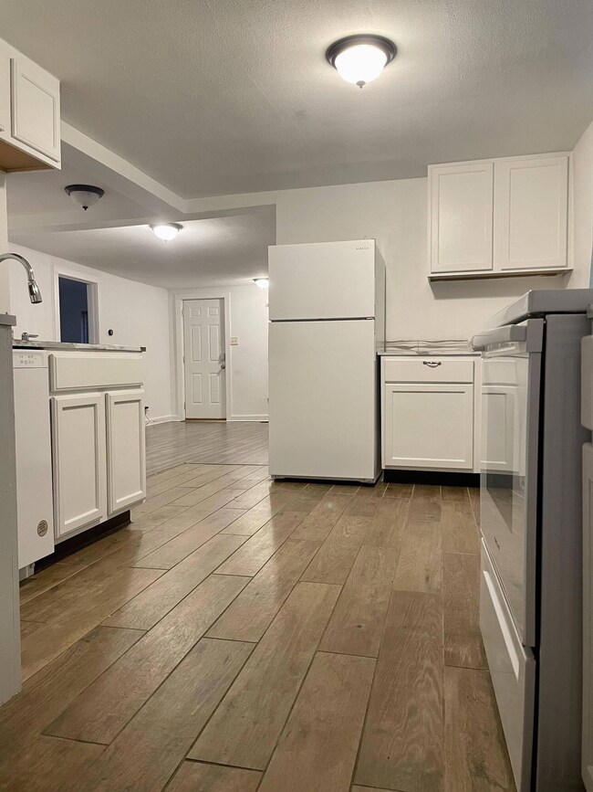 1720 N 11th St, Niles, MI 49120 - photo 3