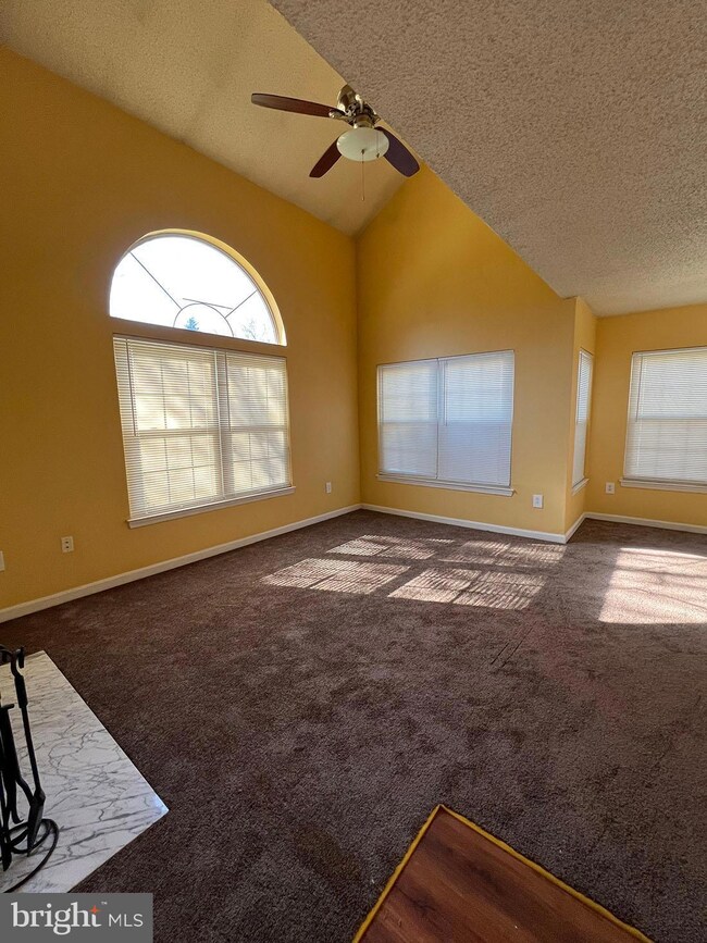 10533 Beacon Ridge Dr unit 13-102, Bowie, MD 20721 - photo 2