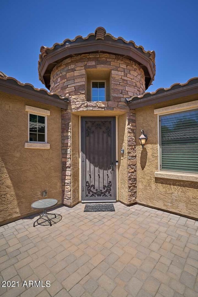 3785 E Glacier PLace