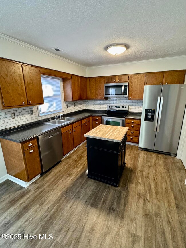 100 David Dr unit E-12, Greenville, NC 27858 - photo 3