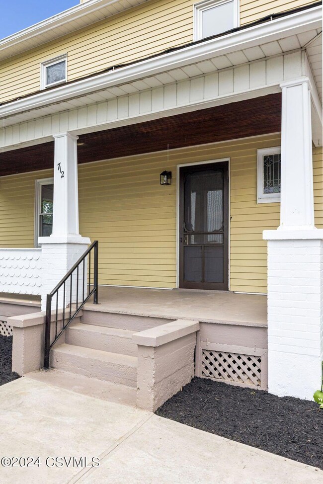 712 Oak St, Bloomsburg, PA 17815 - photo 3