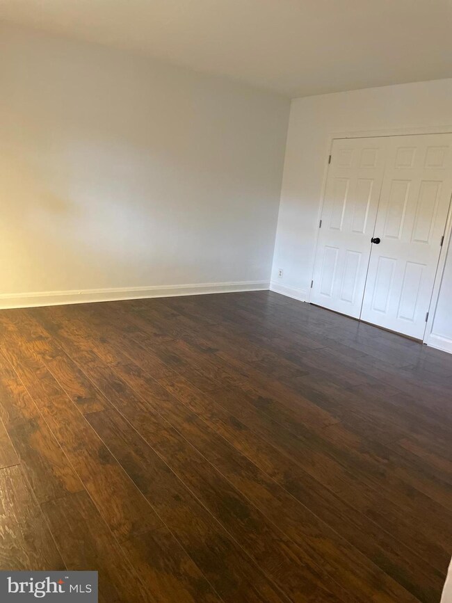 110 Cherrydell Rd unit 1, Catonsville, MD 21228 - photo 6