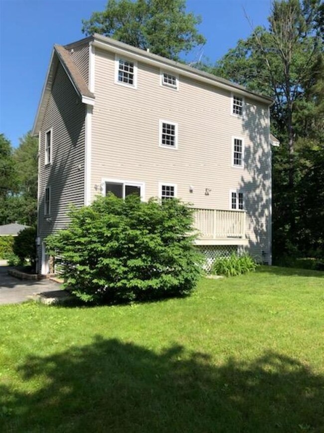 4 Karen Rd, Dunbarton, NH 03046 - photo 4