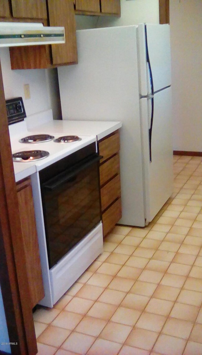 13721 98th Kitchen 1