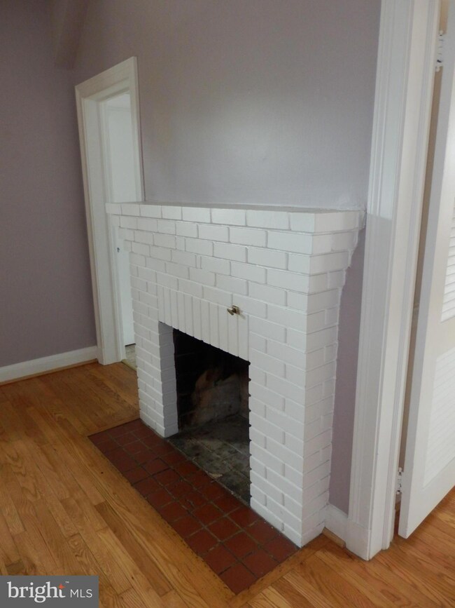 105 1st Ave SW, Glen Burnie, MD 21061 - photo 5