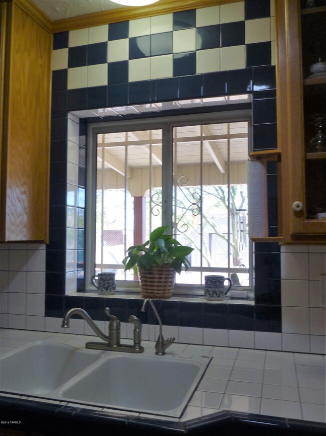 5034 E Montecito St, Tucson, AZ 85711 - photo 7